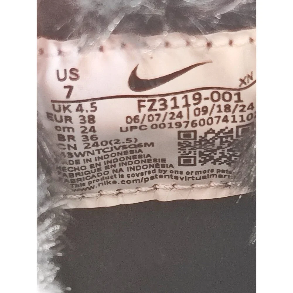 Nike Women's Calm Mule SE Black Faux Fur Clogs Size 7_6